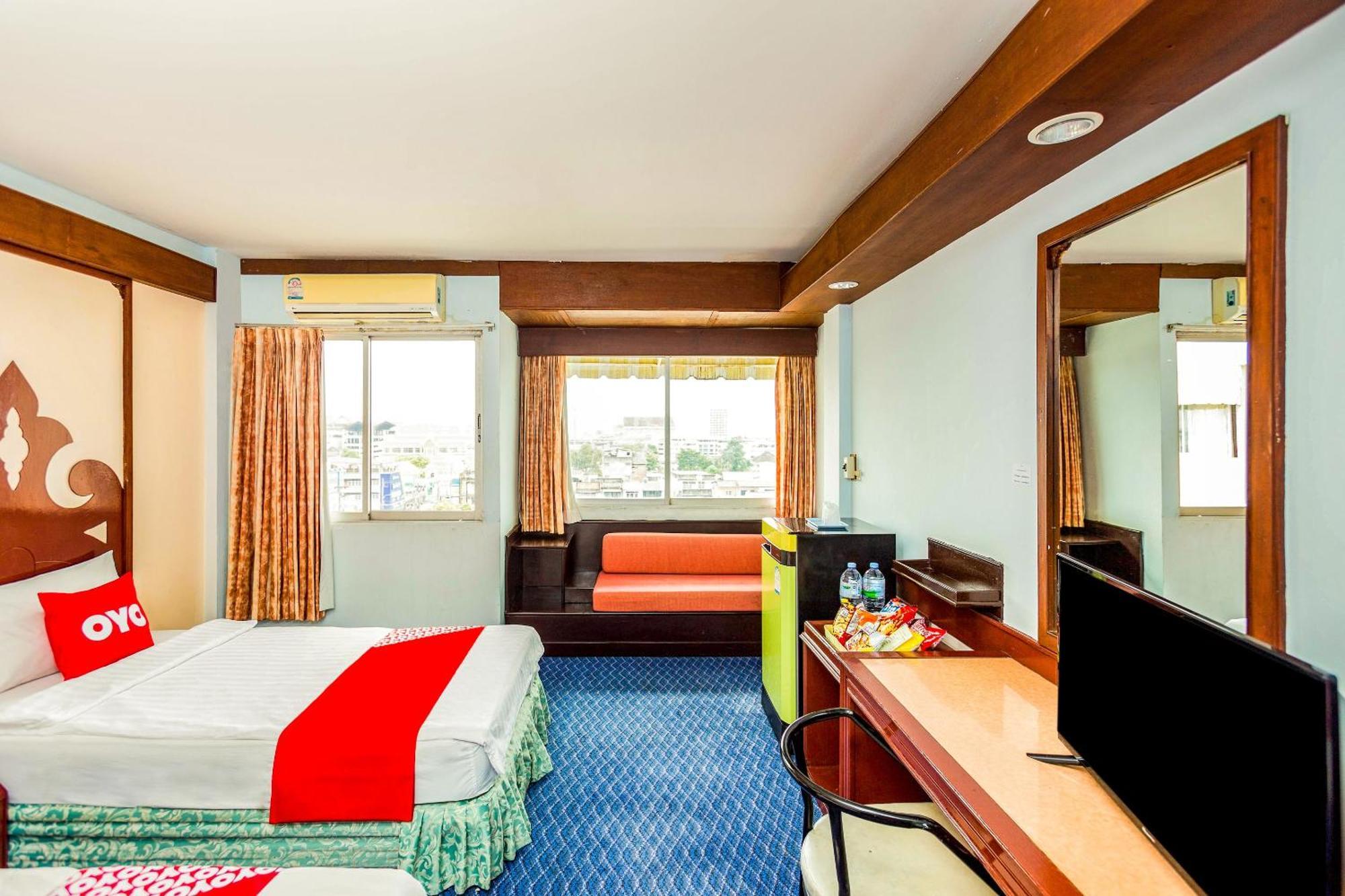 סוראט תאני Oyo 441 Grand Thara Hotel מראה חיצוני תמונה