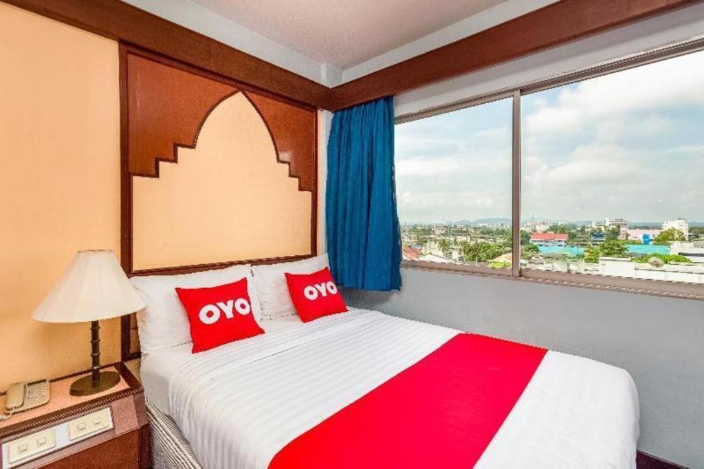 סוראט תאני Oyo 441 Grand Thara Hotel מראה חיצוני תמונה