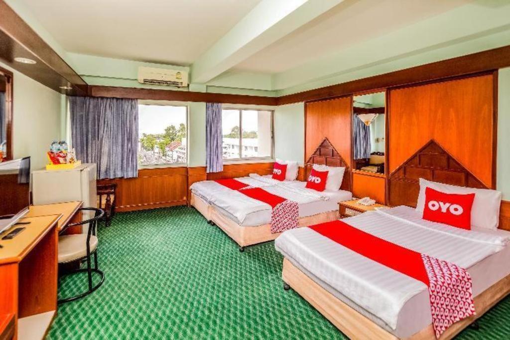 סוראט תאני Oyo 441 Grand Thara Hotel מראה חיצוני תמונה