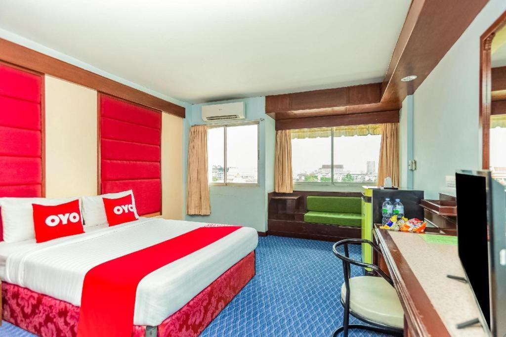 סוראט תאני Oyo 441 Grand Thara Hotel מראה חיצוני תמונה