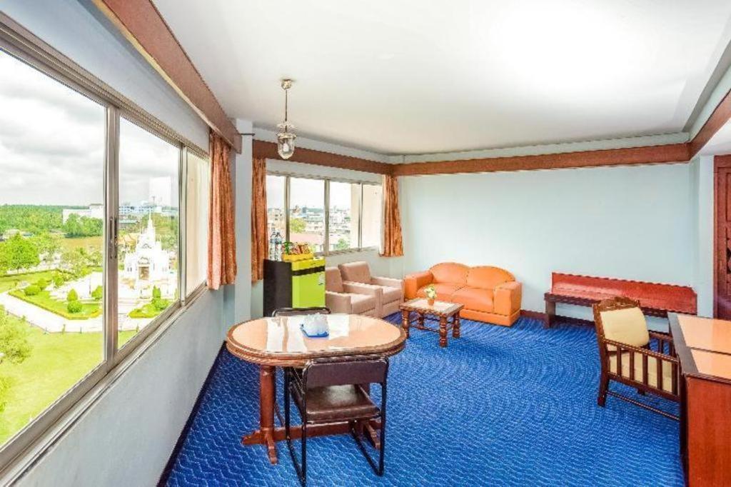 סוראט תאני Oyo 441 Grand Thara Hotel מראה חיצוני תמונה