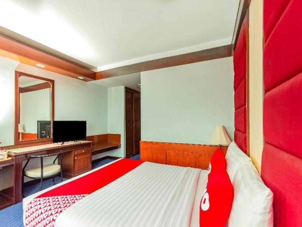 סוראט תאני Oyo 441 Grand Thara Hotel מראה חיצוני תמונה